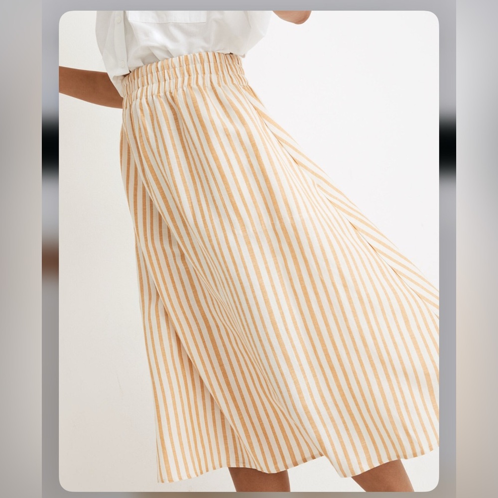 Madewell Smocked-Waist Midi Skirt in Stripe
